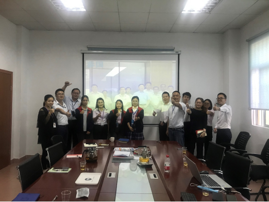 乐动网页版登录入口-乐动网页版（中国）软件与炎墨合影